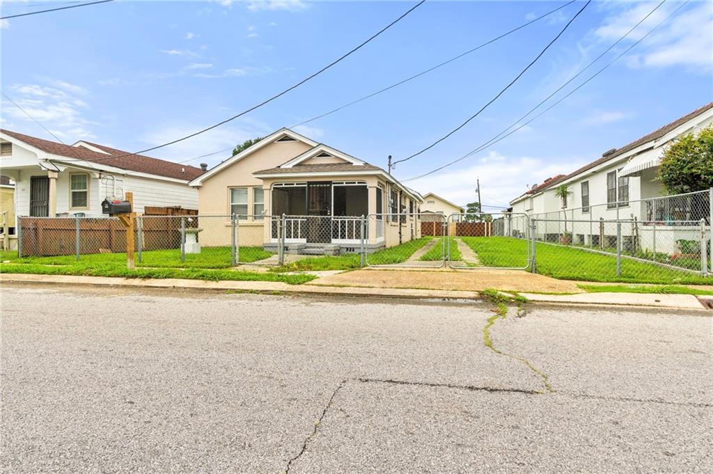 Photo 2 of Single family home for sale at 4442 Dale St, New Orleans, LA 70126 | MLS# 2560040 | Listing updated on 2026-09-09