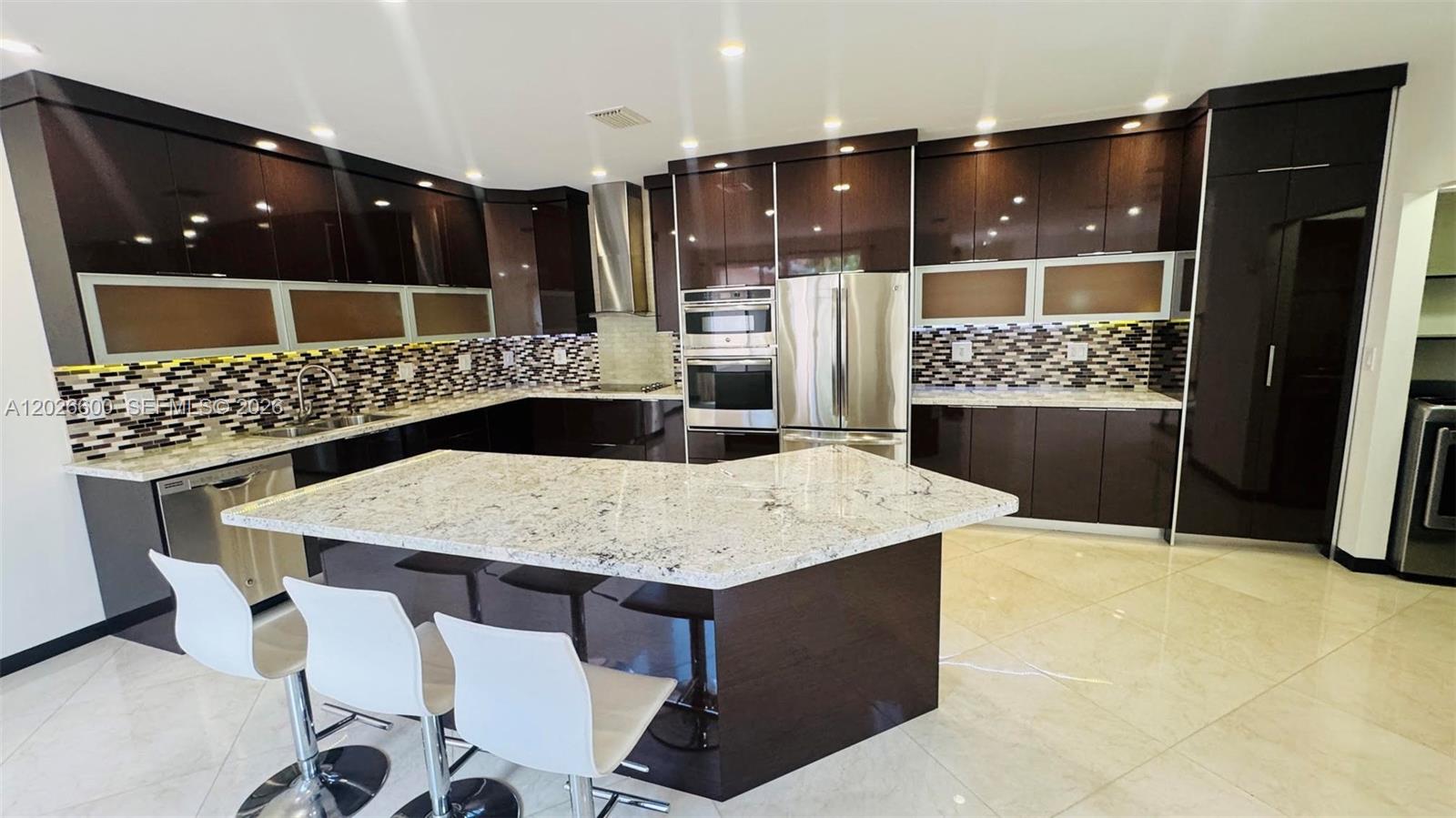 Property photo # 9