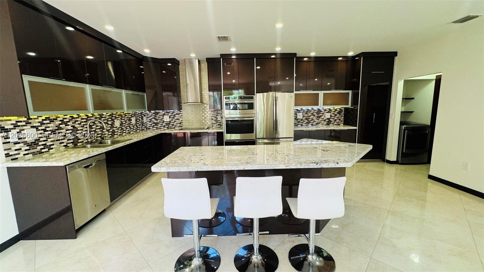 Property photo # 2
