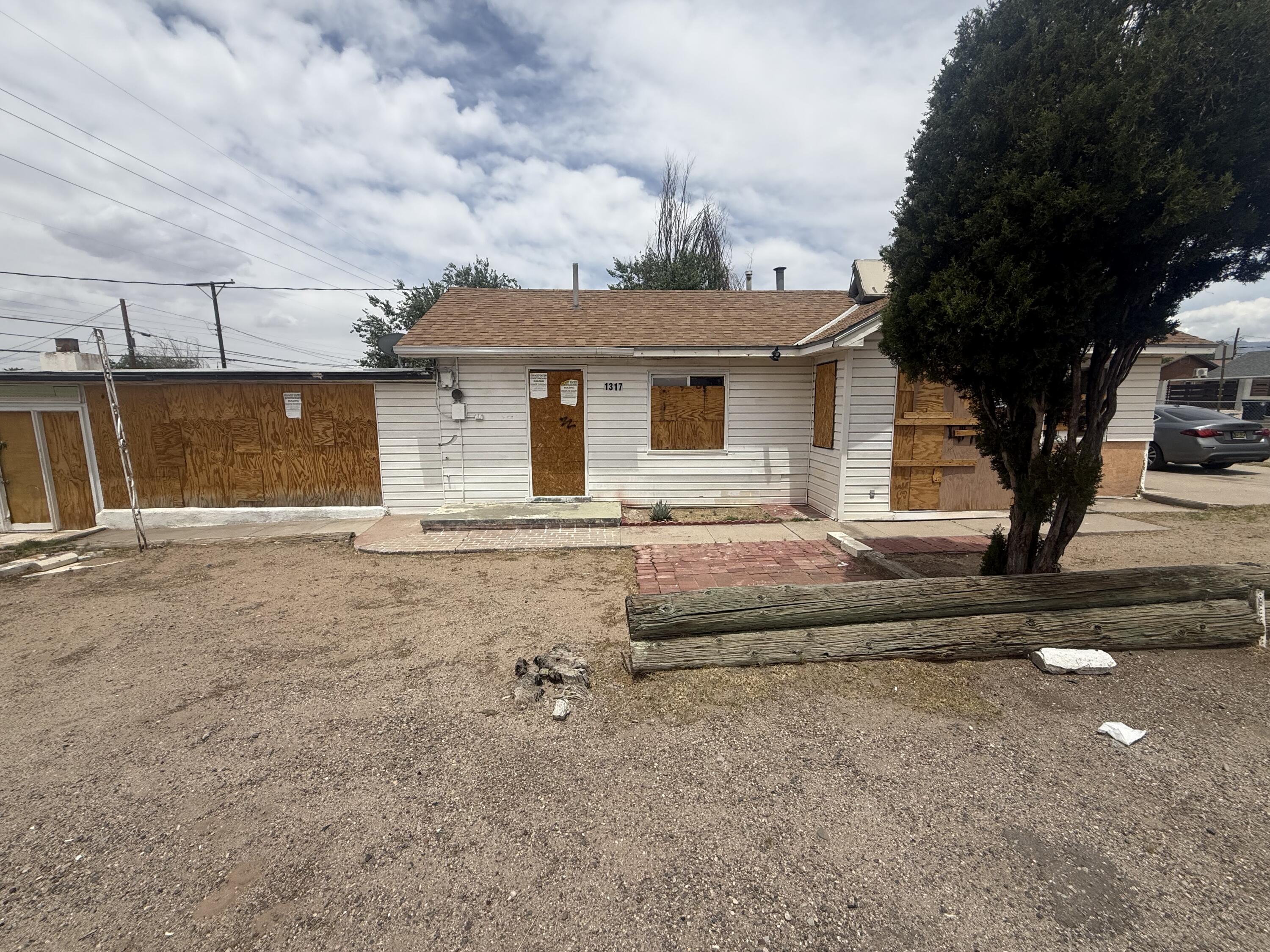 Homes for sale in Albuquerque, NM | 1317 Edith Blvd Se, Albuquerque, NM 87102 | MLS# 1104321