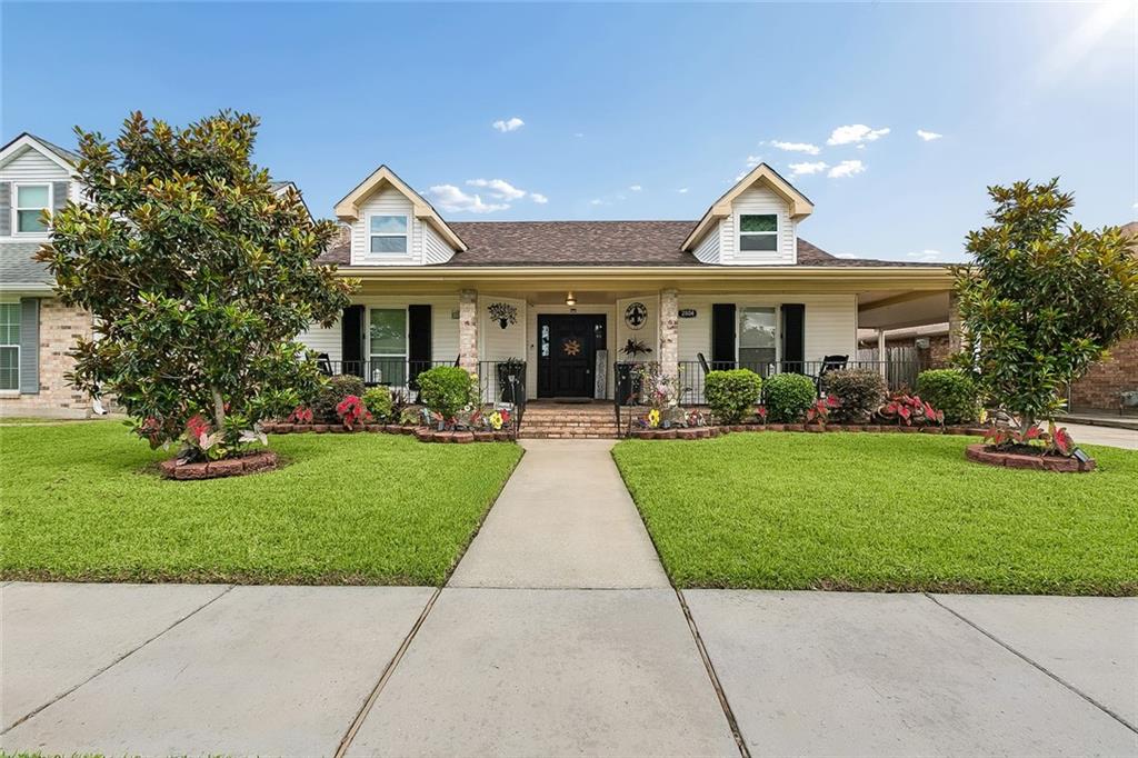 Photo 2 of Single family home for sale at 2804 Moss Ln, Violet, LA 70092 | MLS# 2557675 | Listing updated on 2026-10-08