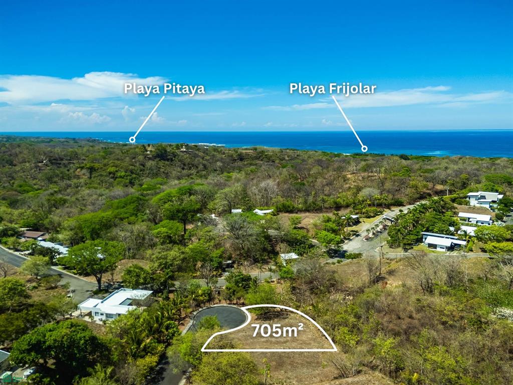  bed Land For Sale in Cuajiniquil, Guanacaste - 1