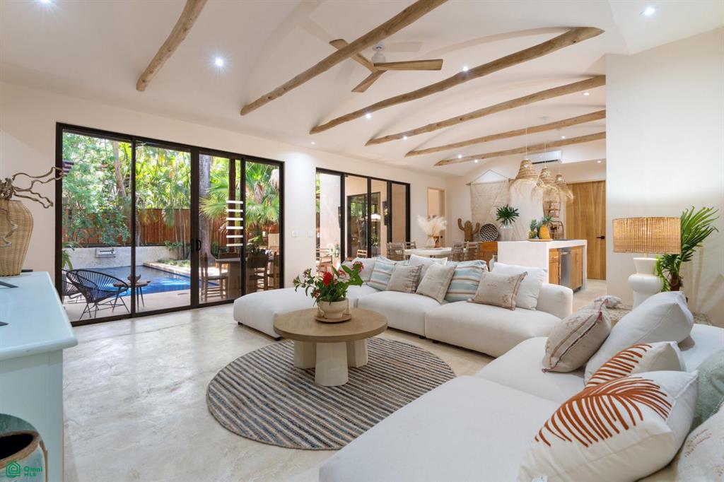 Casa Hannah Bonita | Casa seleccionada por diseñadores en venta en Tamarindo, Costa Rica