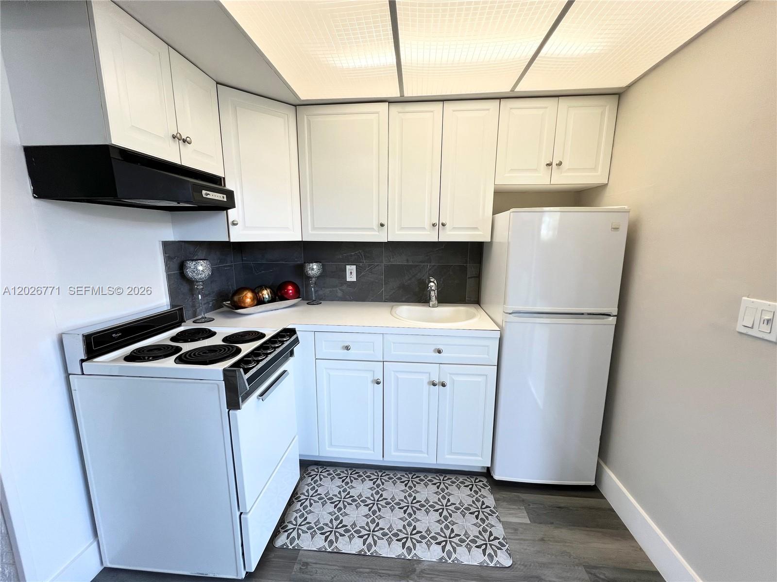 Property photo # 9