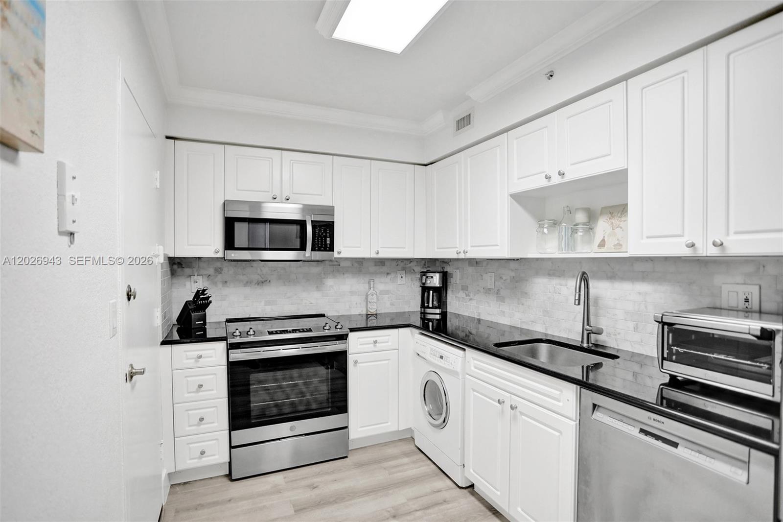 Property photo # 9