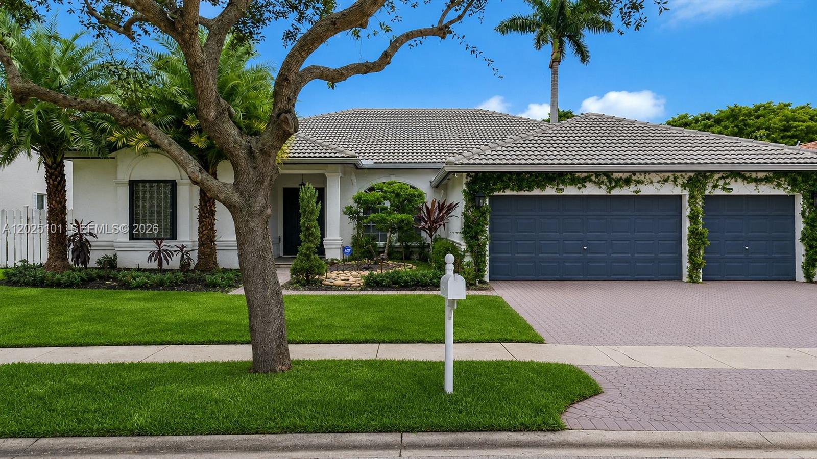 Windsor Palms