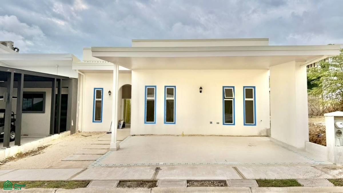 3 bed Single Family Homes For Sale in Garabito, Puntarenas - 1