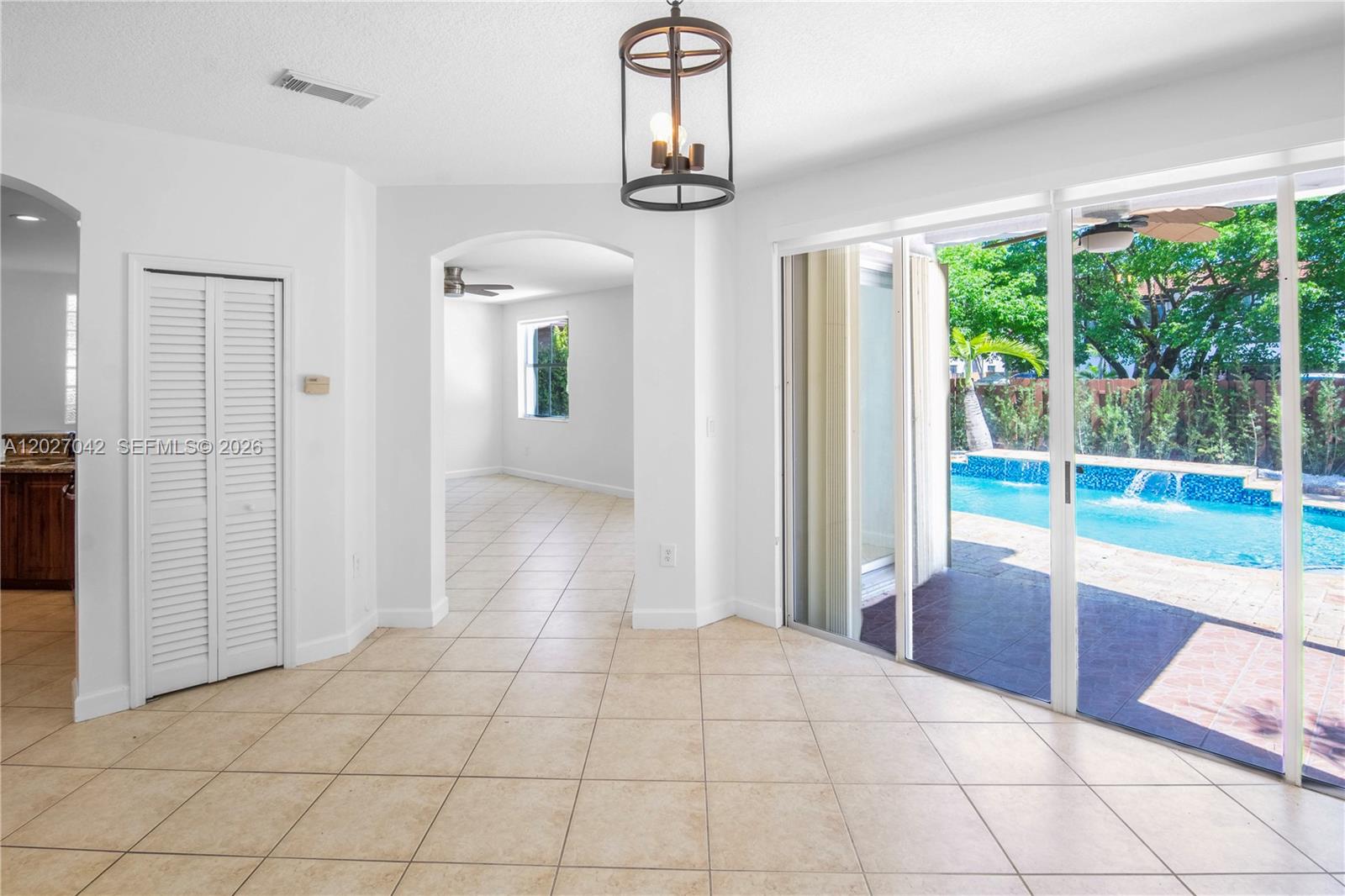 Property photo # 4