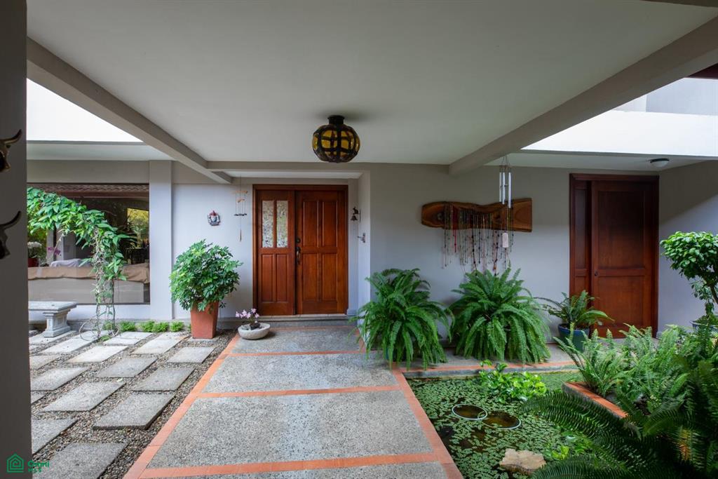 4 bed Single Family Homes For Sale in Granadilla, San Jose - 1