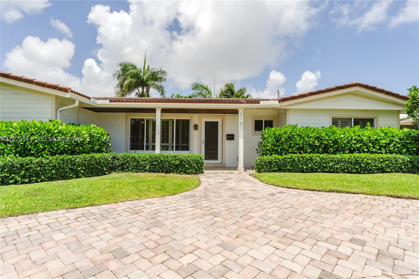 Property photo # 0