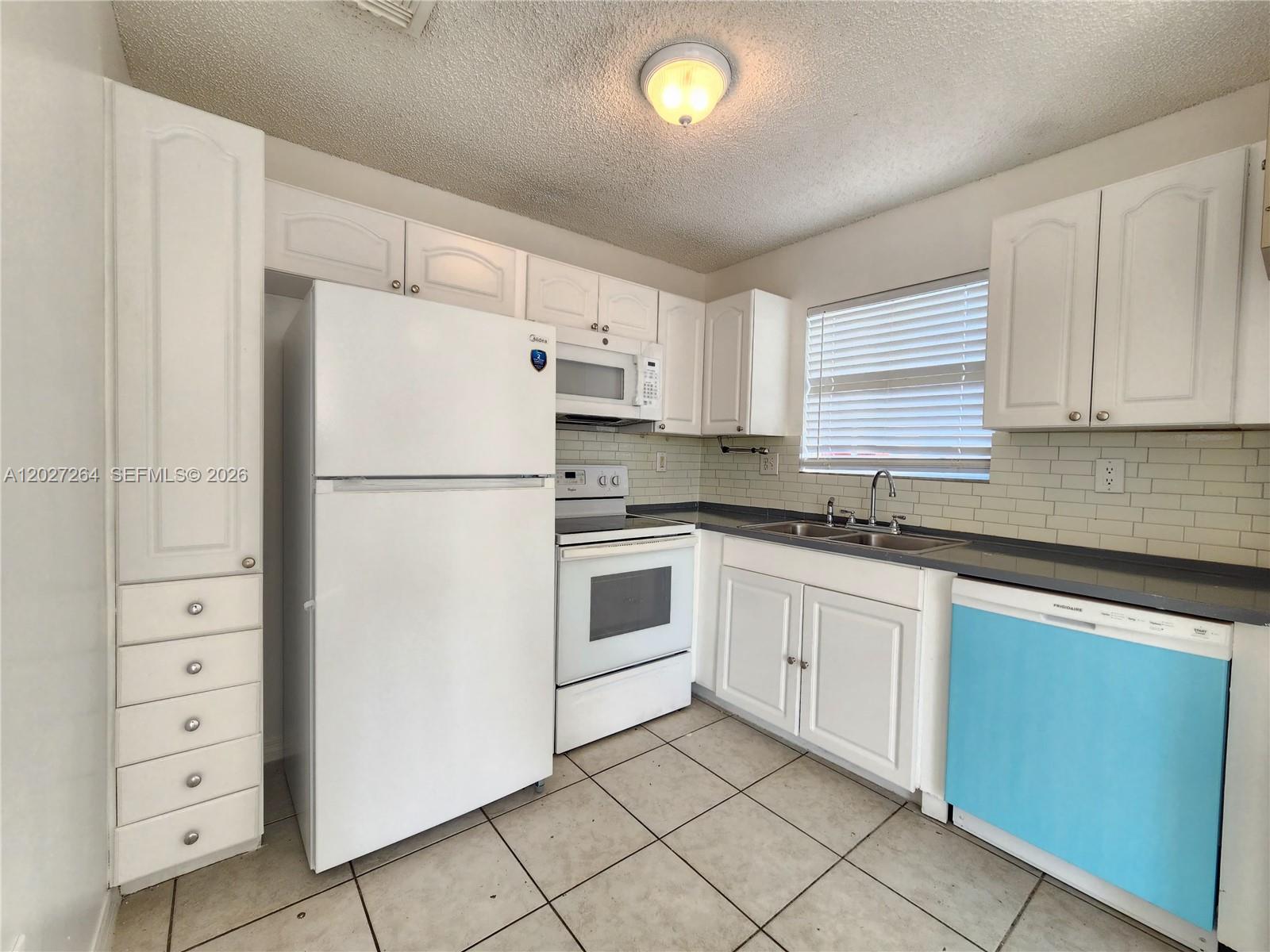 Property photo # 4