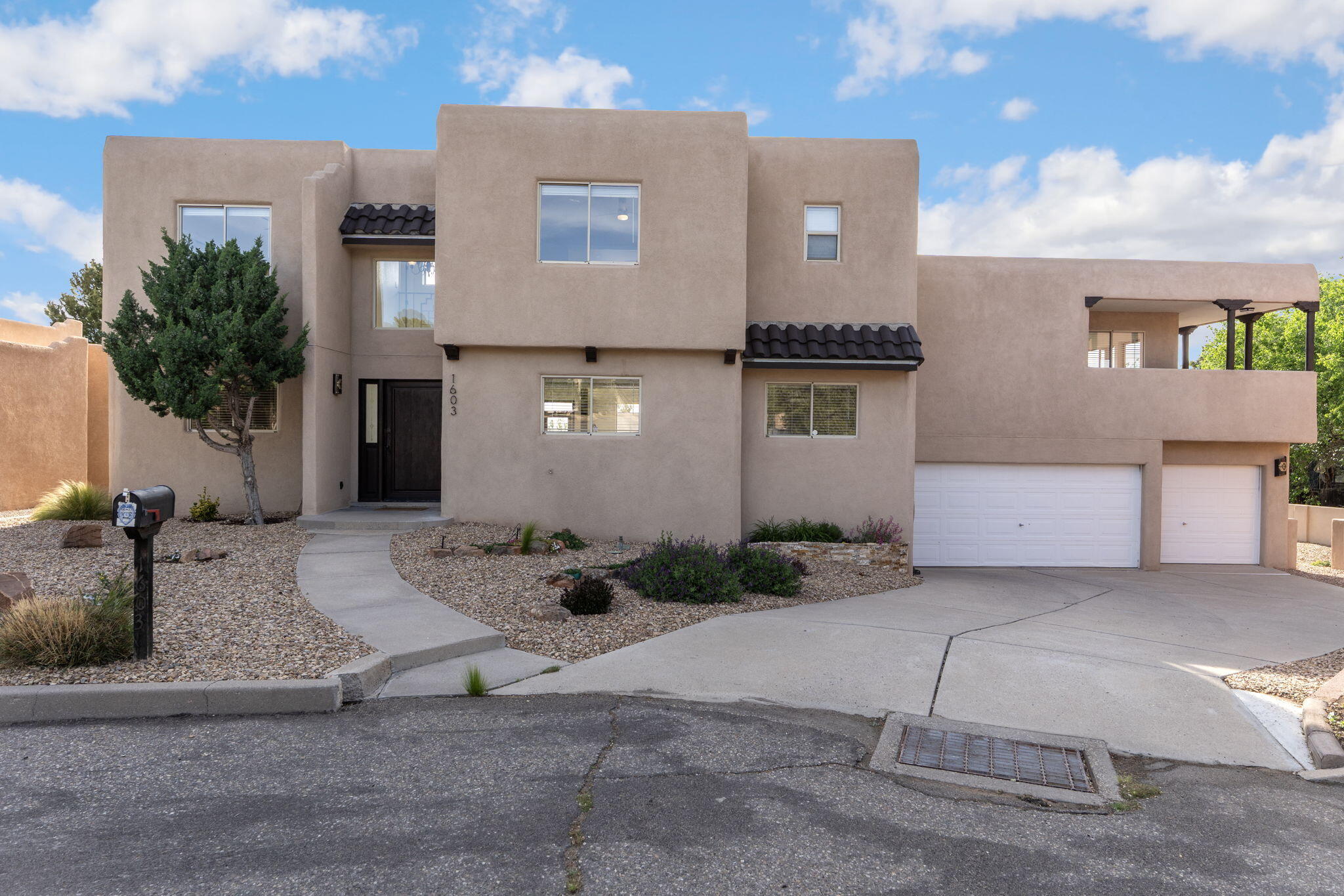 Homes for sale in Albuquerque, NM | 1603 Quailwood Dr Ne, Albuquerque, NM 87122 | MLS# 1104395