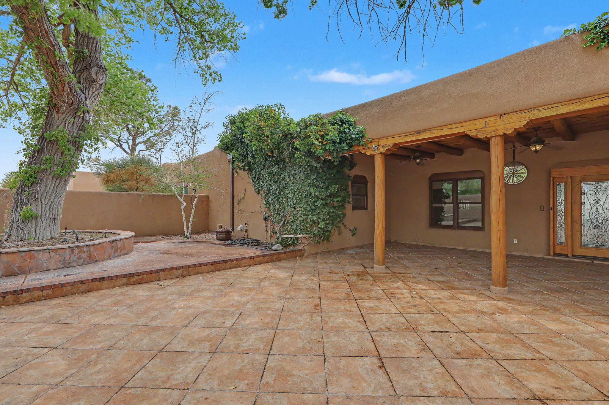 3rd image of 620 Four Hills Rd Se, Albuquerque, NM 87123 | MLS# 1104407