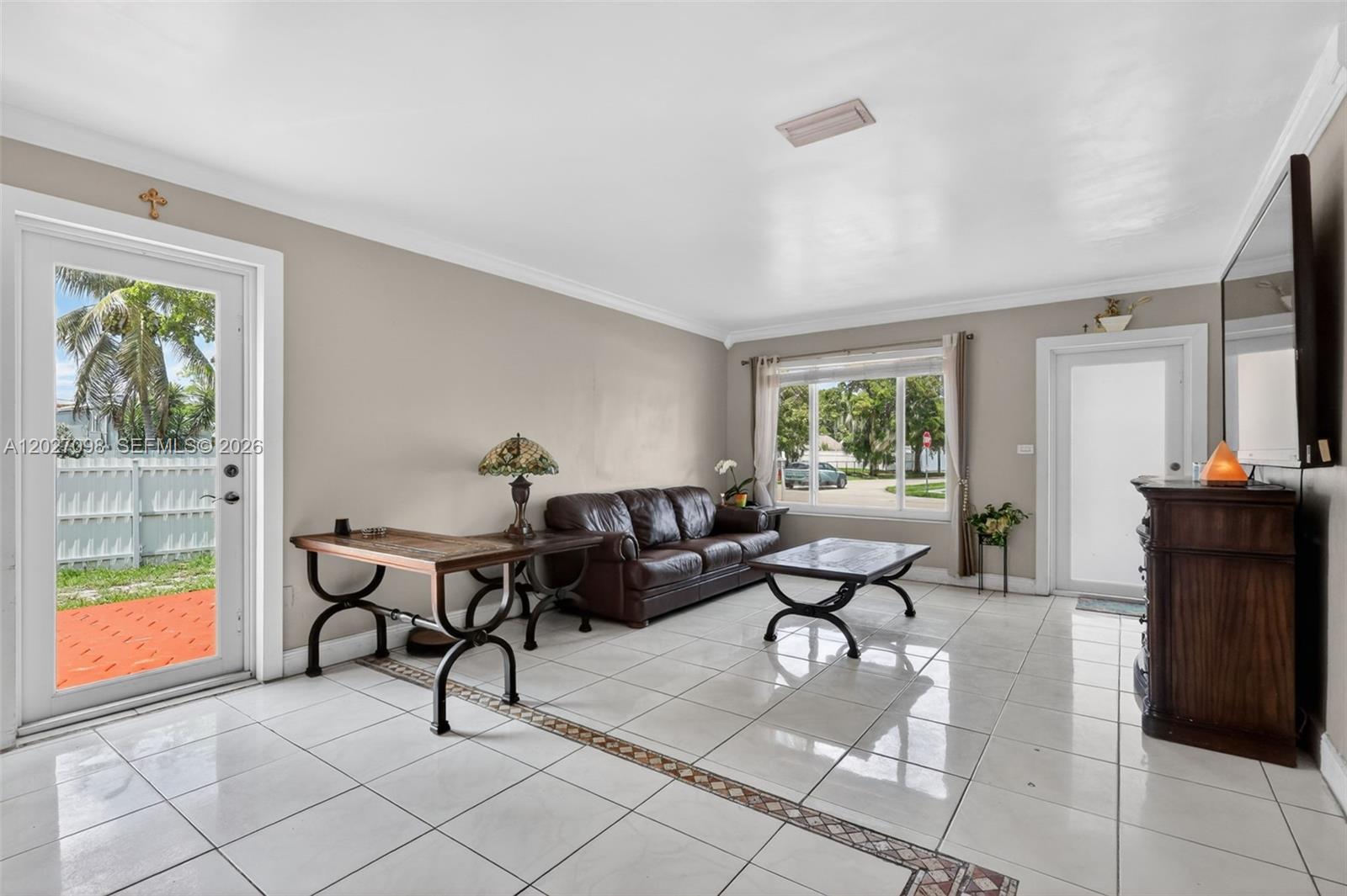 Homes for sale in Hollywood, FL | 1440 N 68Th Ave, Hollywood, FL 33024 | MLS# A12027098
