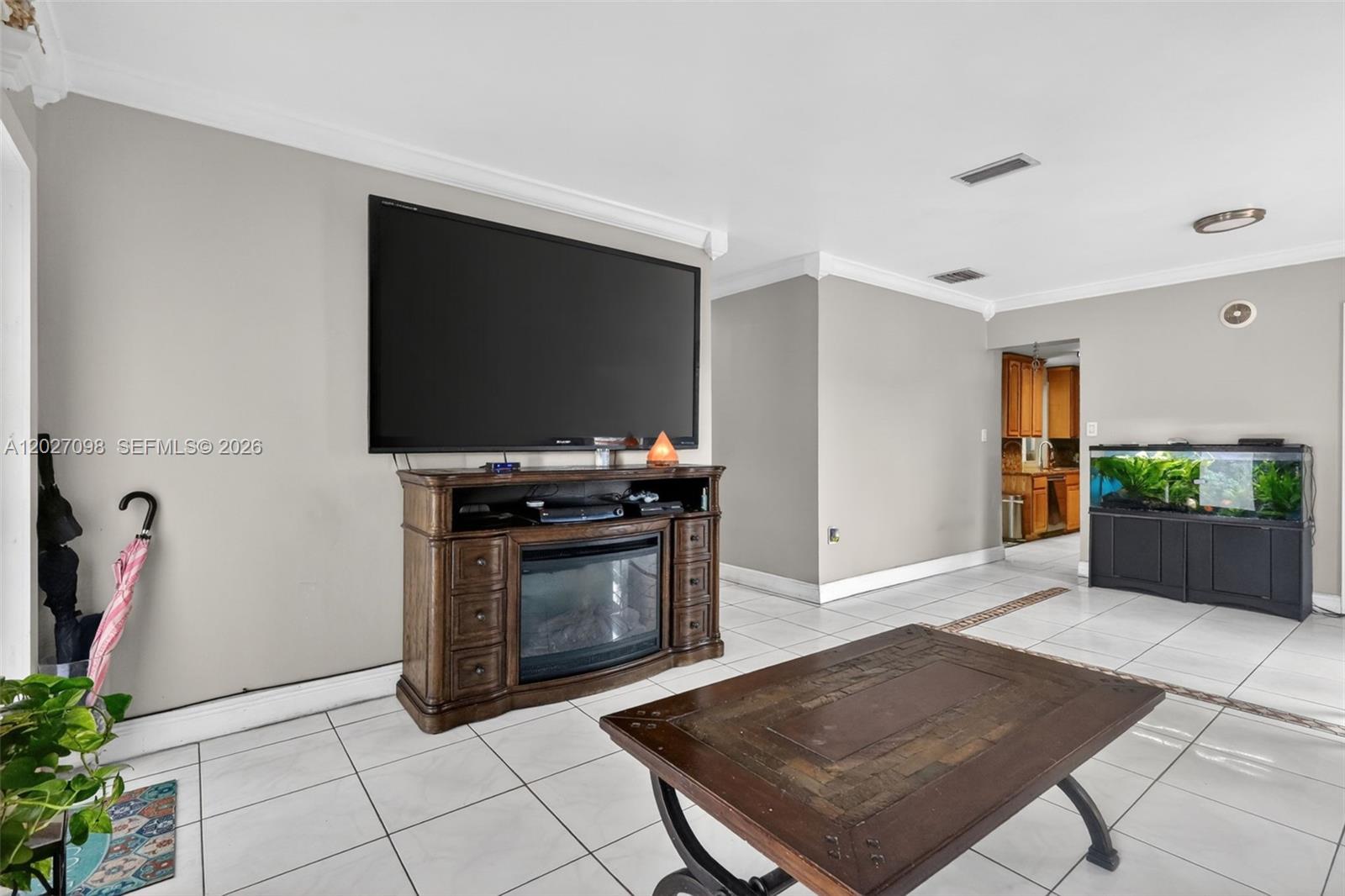 Homes for sale in Hollywood, FL | 1440 N 68Th Ave, Hollywood, FL 33024 | MLS# A12027098