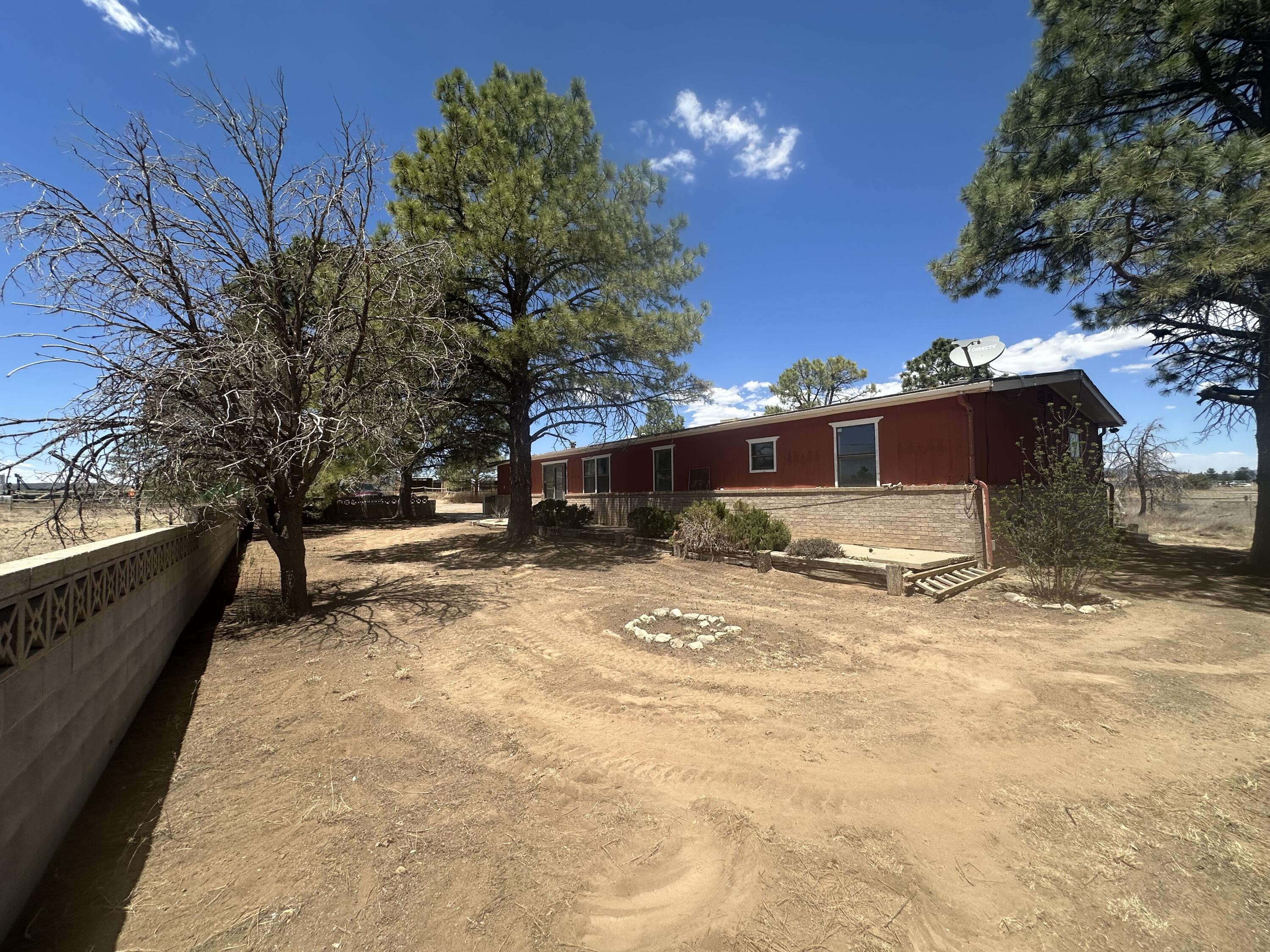 Homes for sale in Edgewood, NM | 169 Church St, Edgewood, NM 87015 | MLS# 1104416