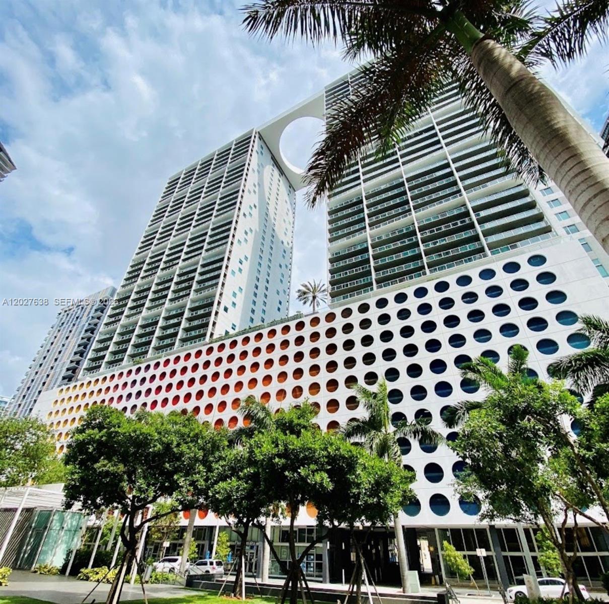 500 Brickell East Condo