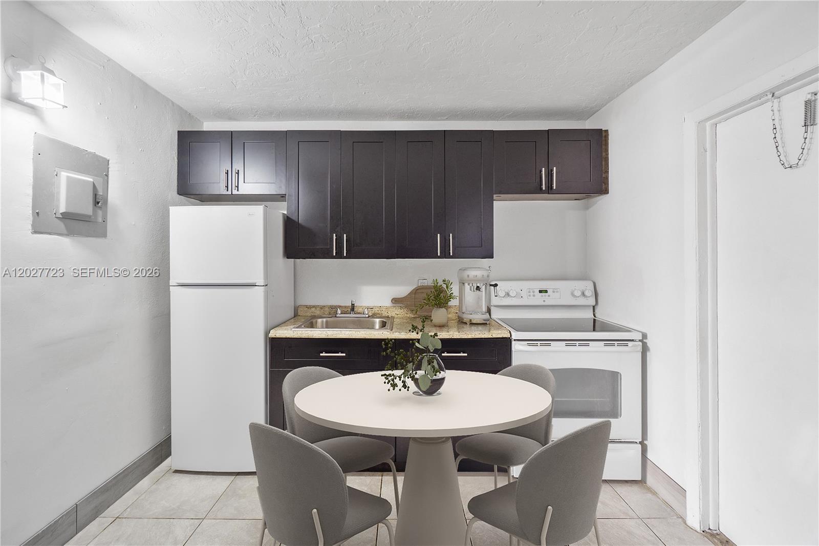 Property photo # 6
