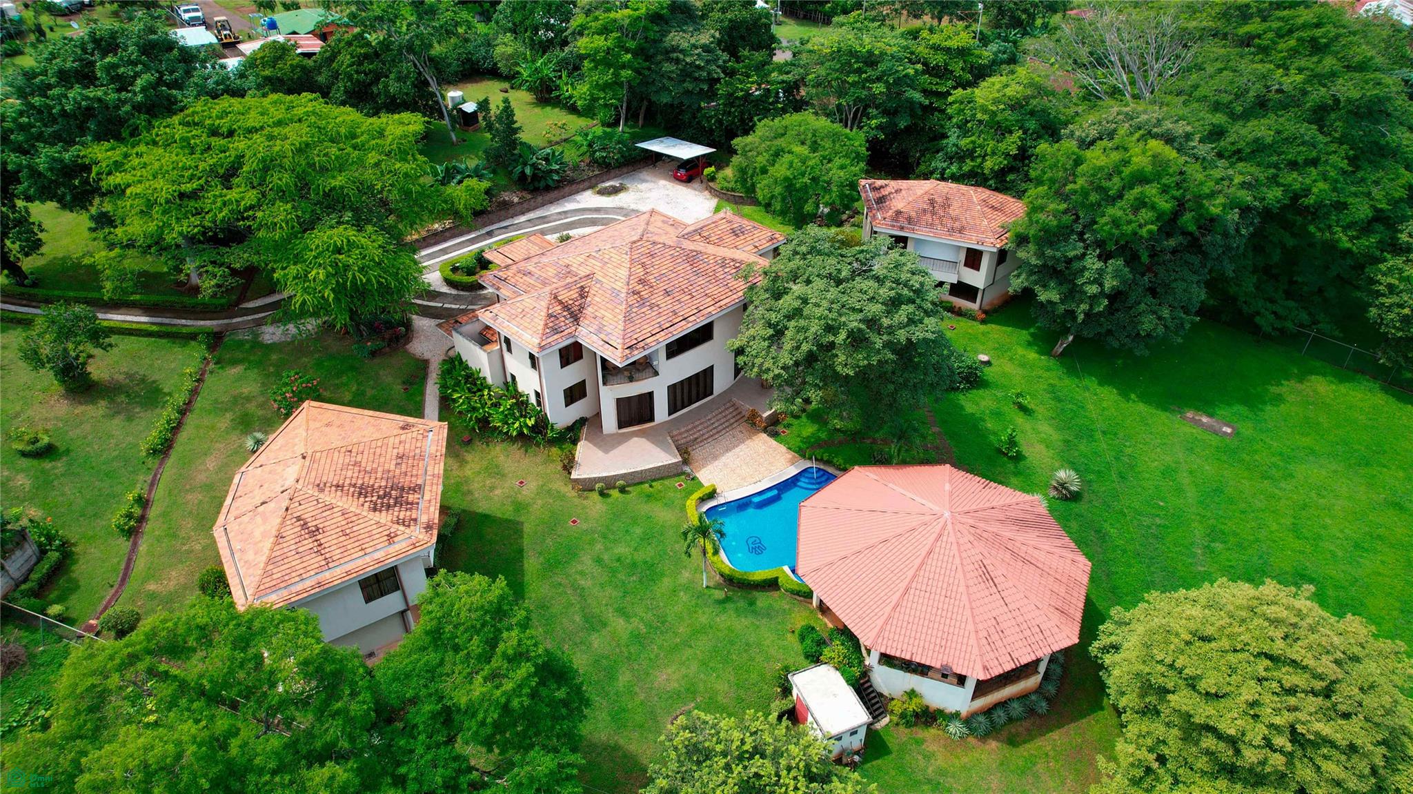 7 bed Single Family Homes For Sale in Orotina, Alajuela - 1