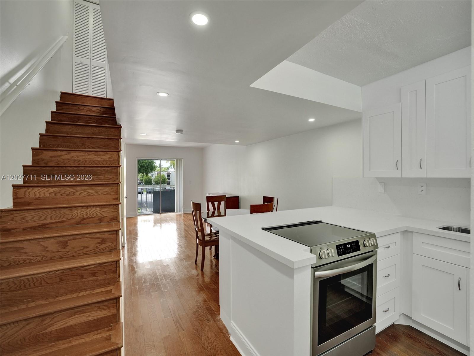 Property photo # 2