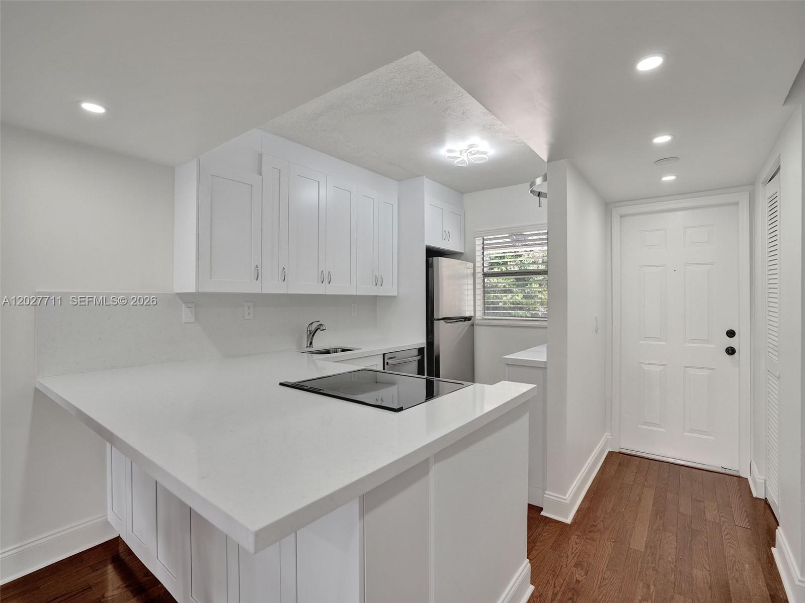 Property photo # 9