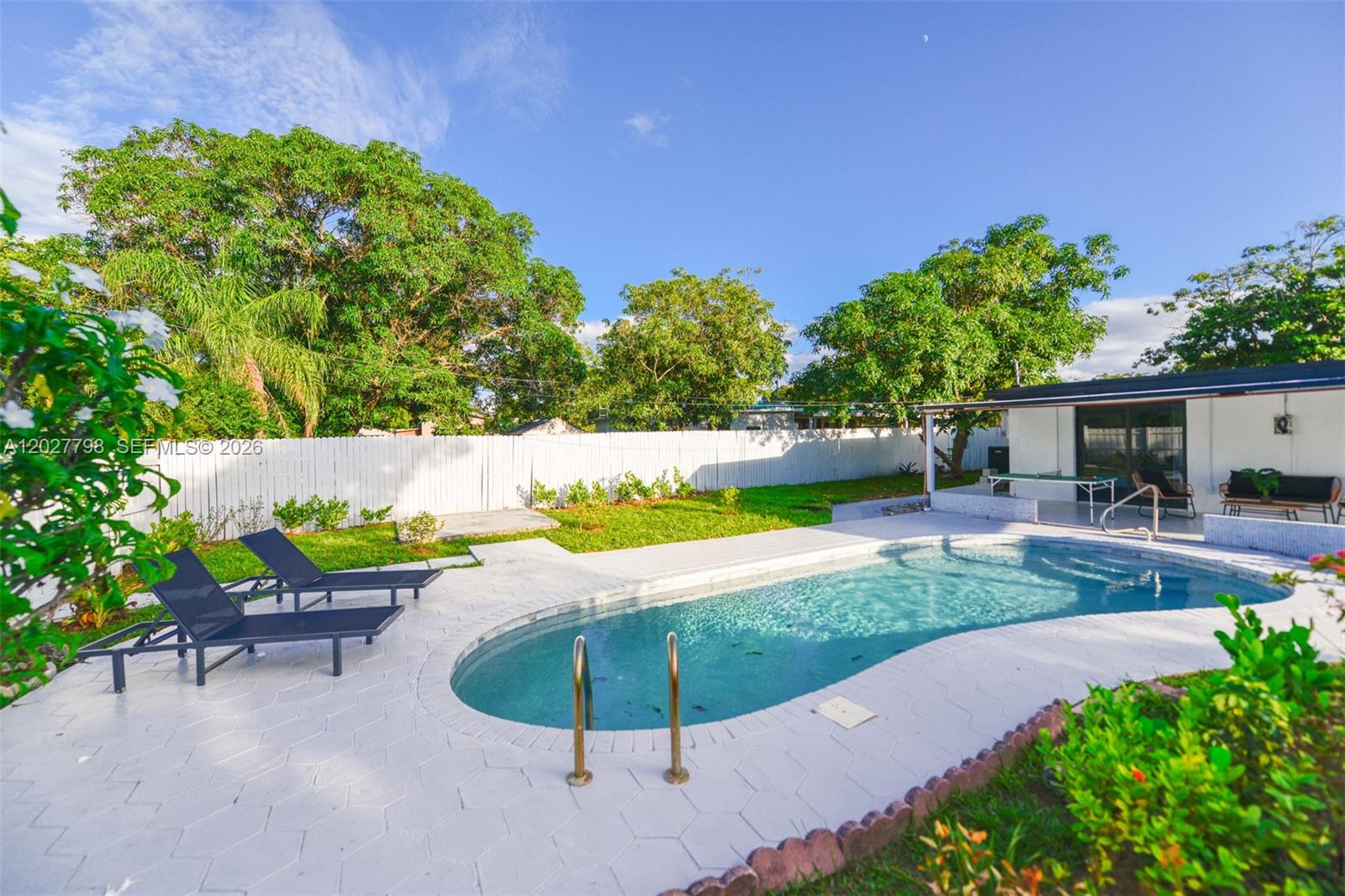 Property photo # 8