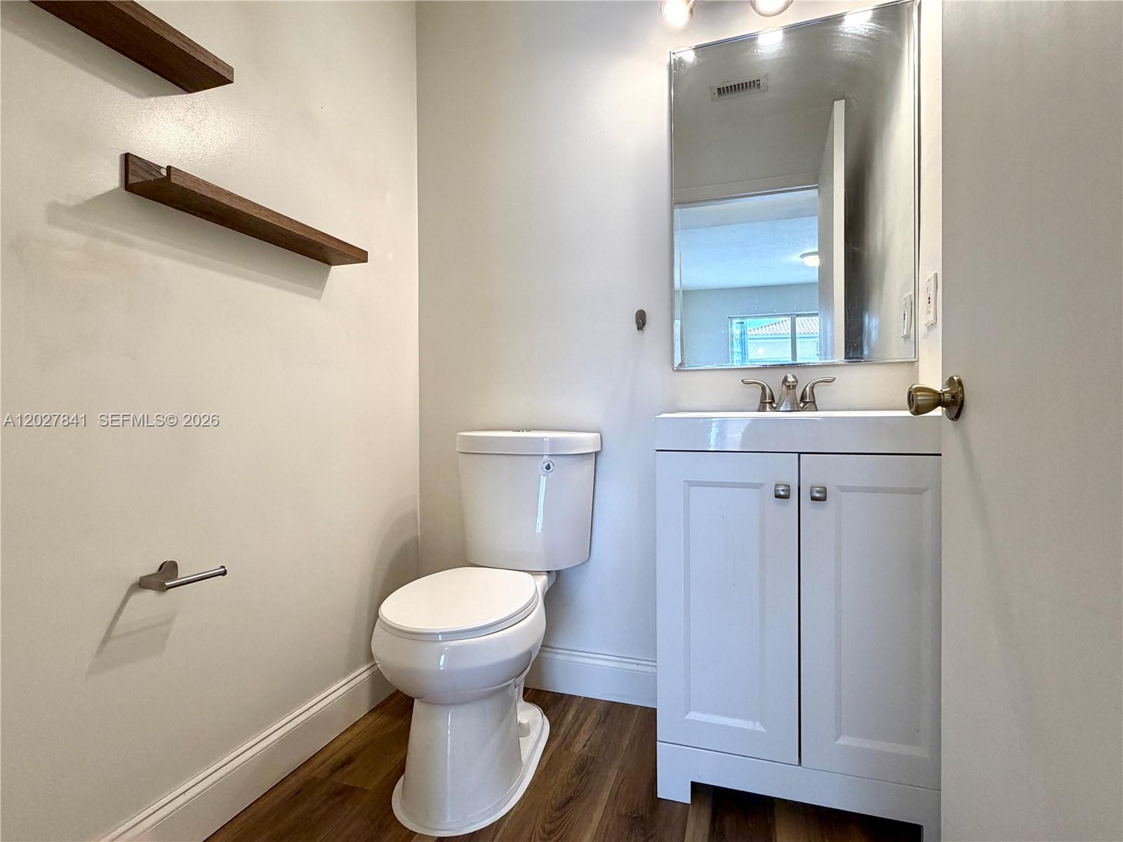 Property photo # 9