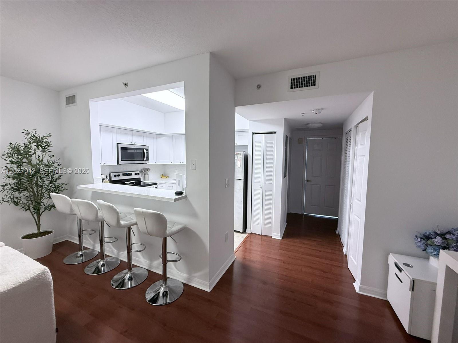 Property photo # 8