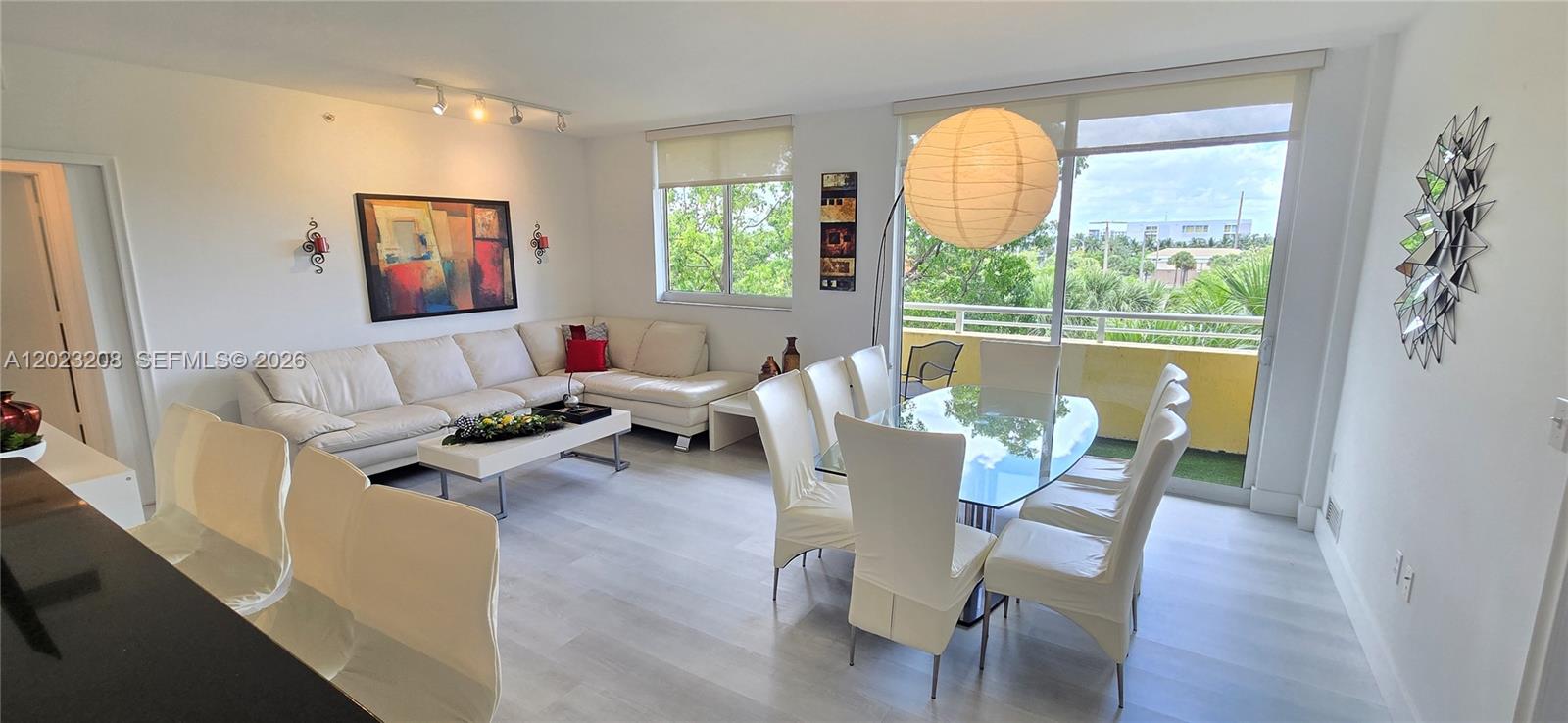 Venture At Aventura West