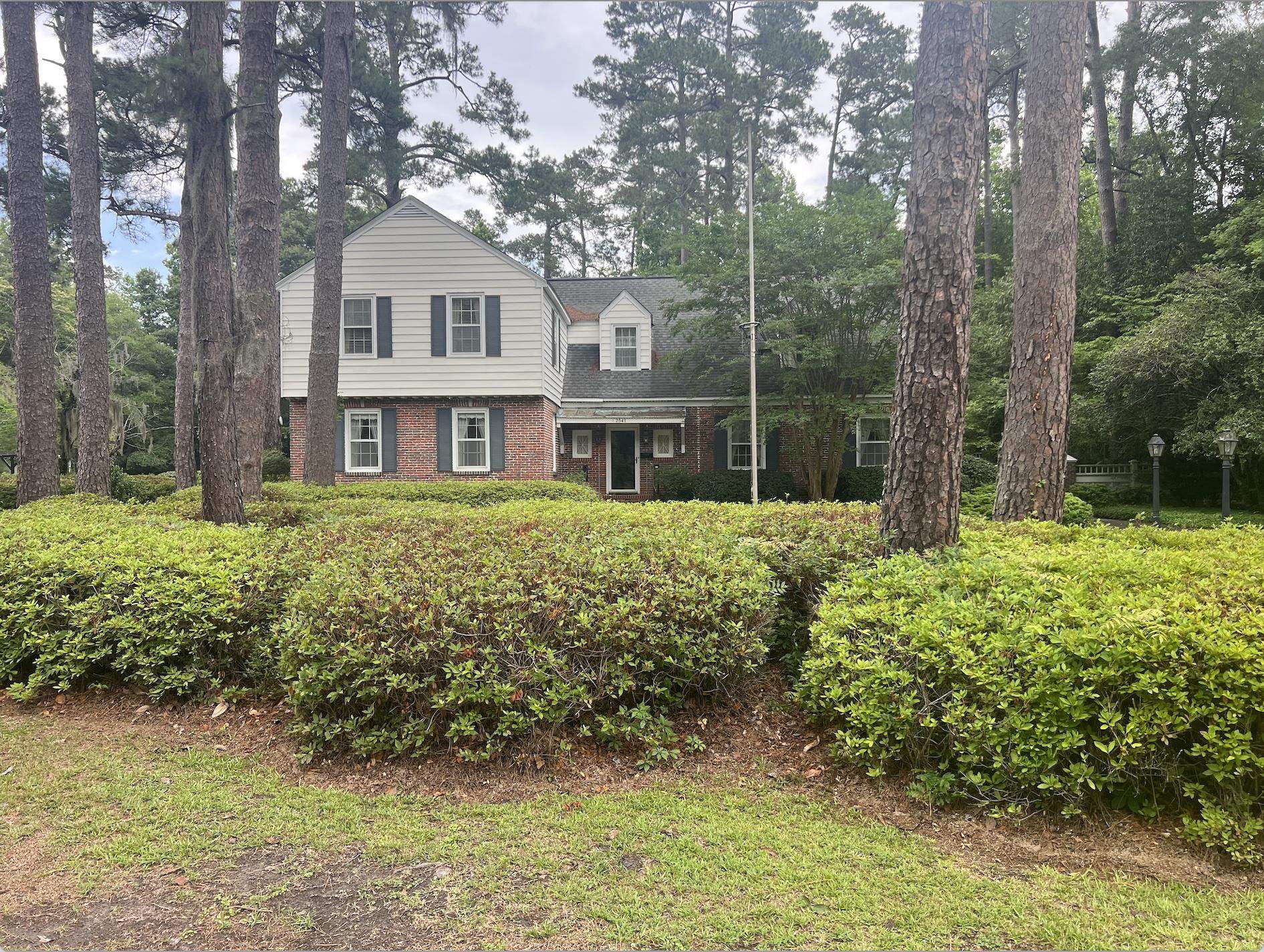 2541 Main St. Loris, SC 29569
