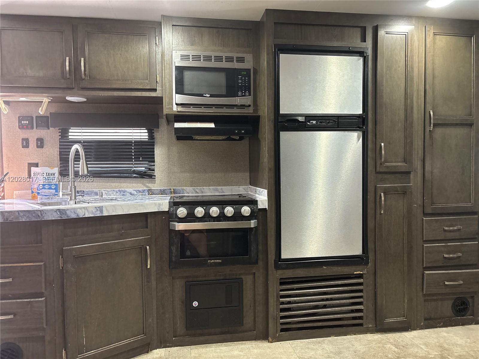 Property photo # 4