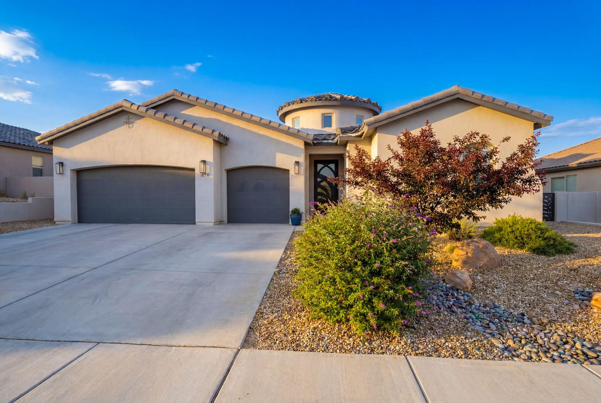 1878 Castle Peak Loop, Rio Rancho NM 87144