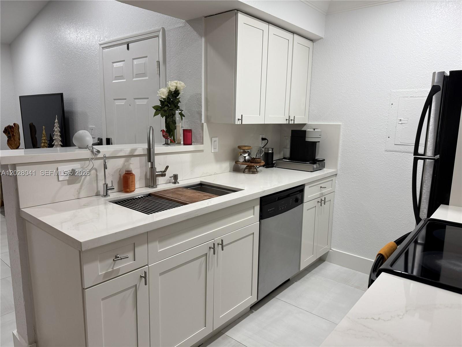Property photo # 6