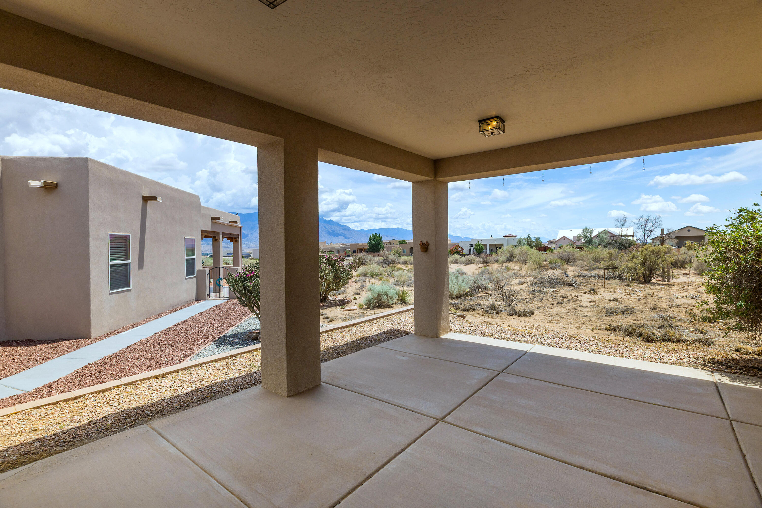 Photo 13 — 6814 Oersted Road NE
