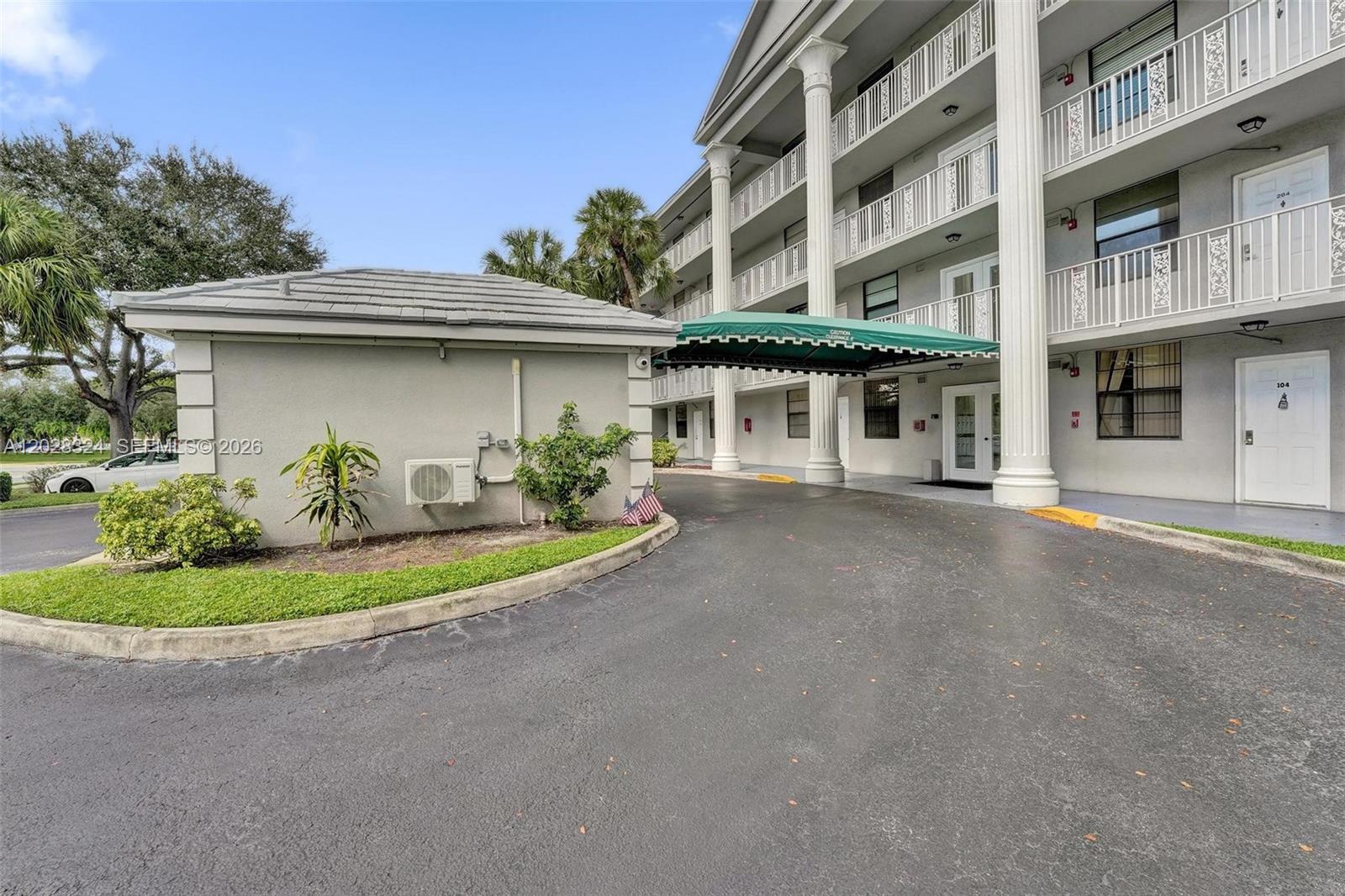 Condo 1 Of Whitehall Cond