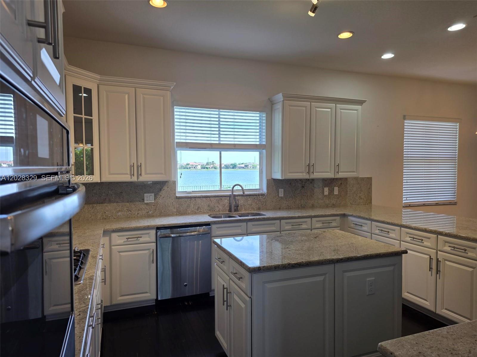 Property photo # 4
