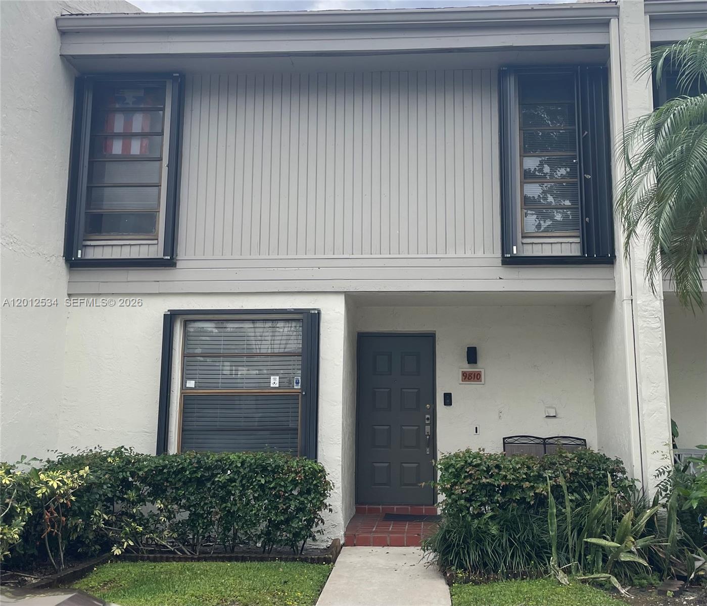 Westview Condominium No E