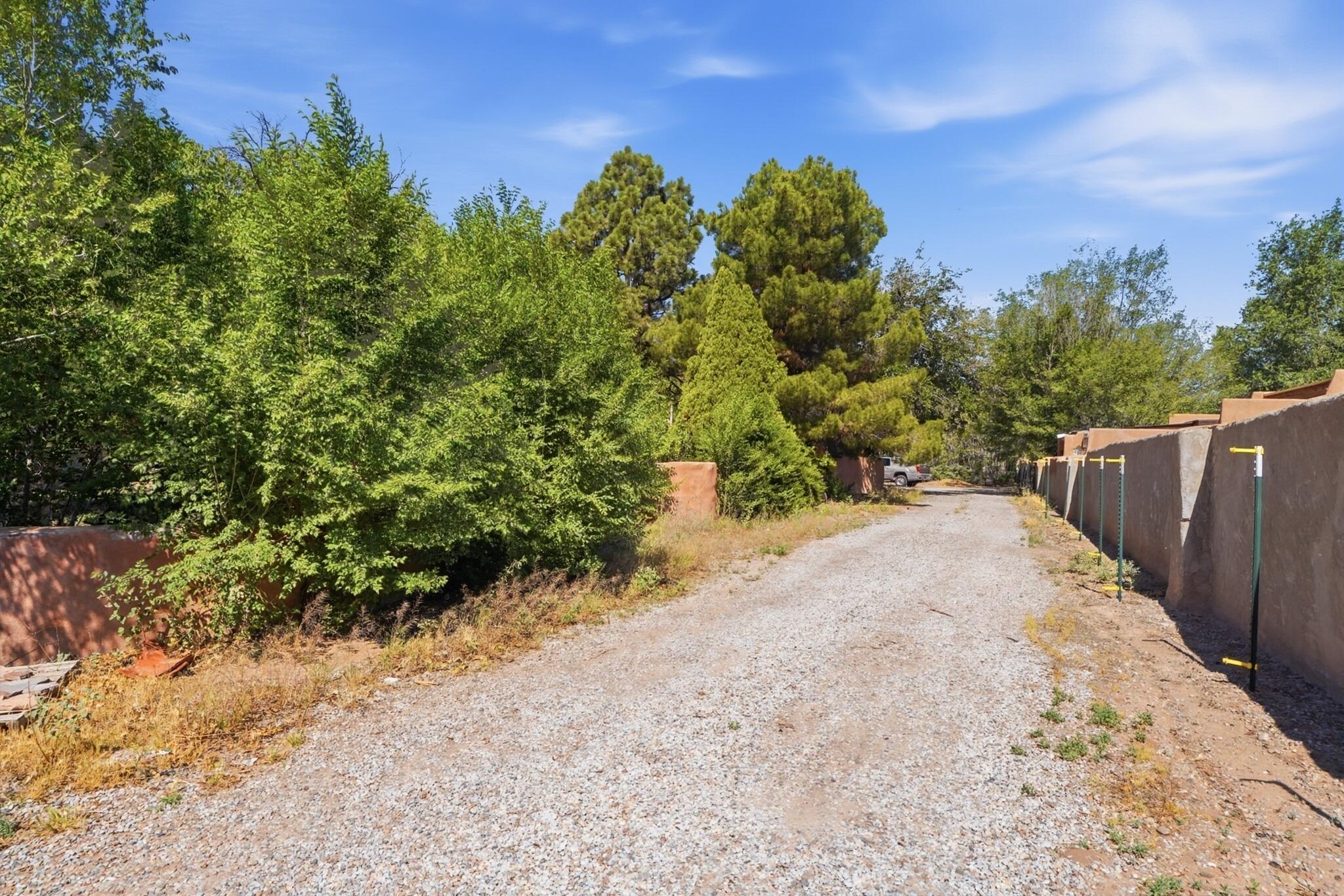 Homes for sale in Corrales, NM | 150 Reed Ln, Corrales, NM 87048 | MLS# 1104557