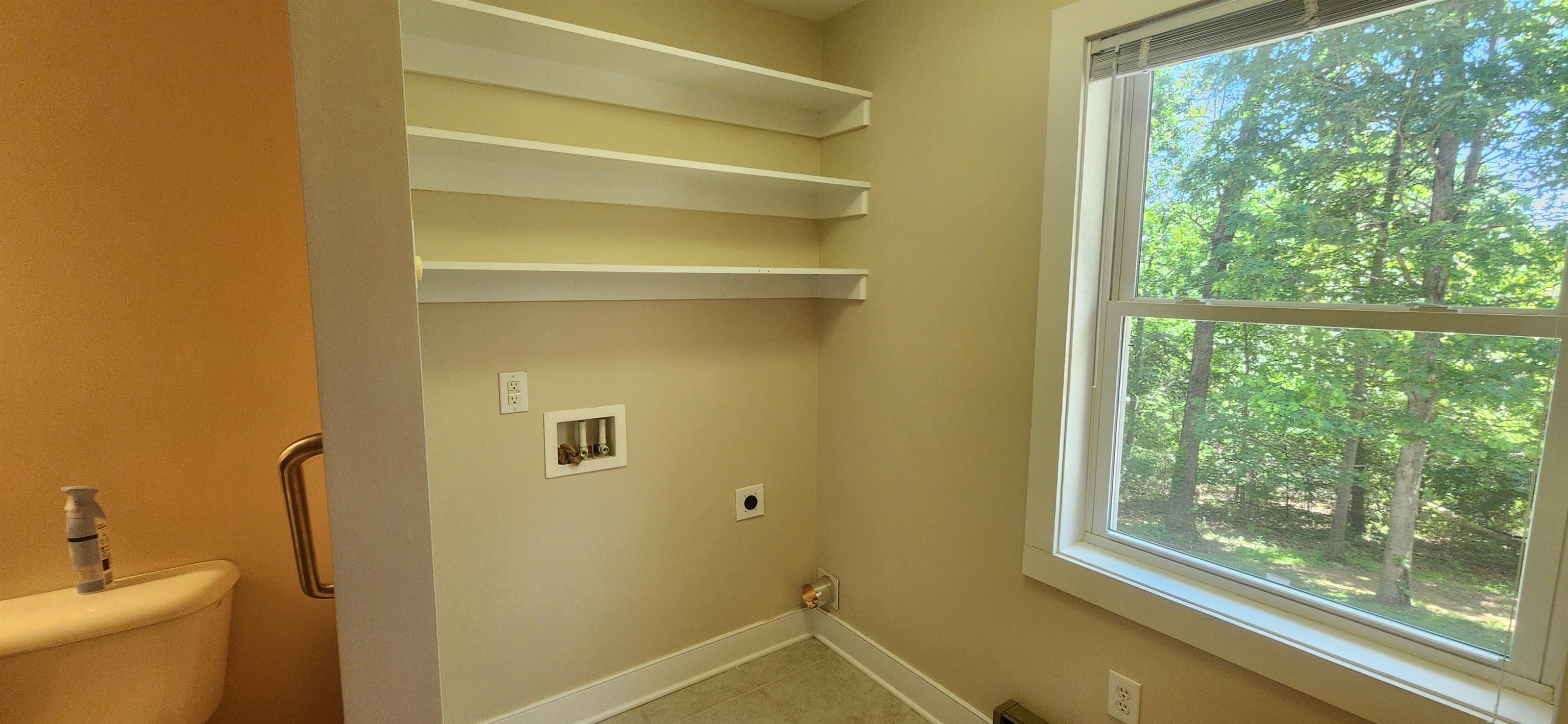106 Miss Phillips Rd