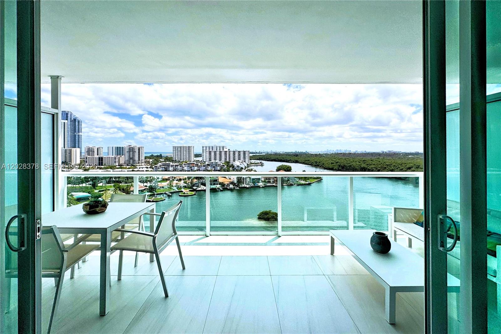 400 Sunny Isles Condo Wes