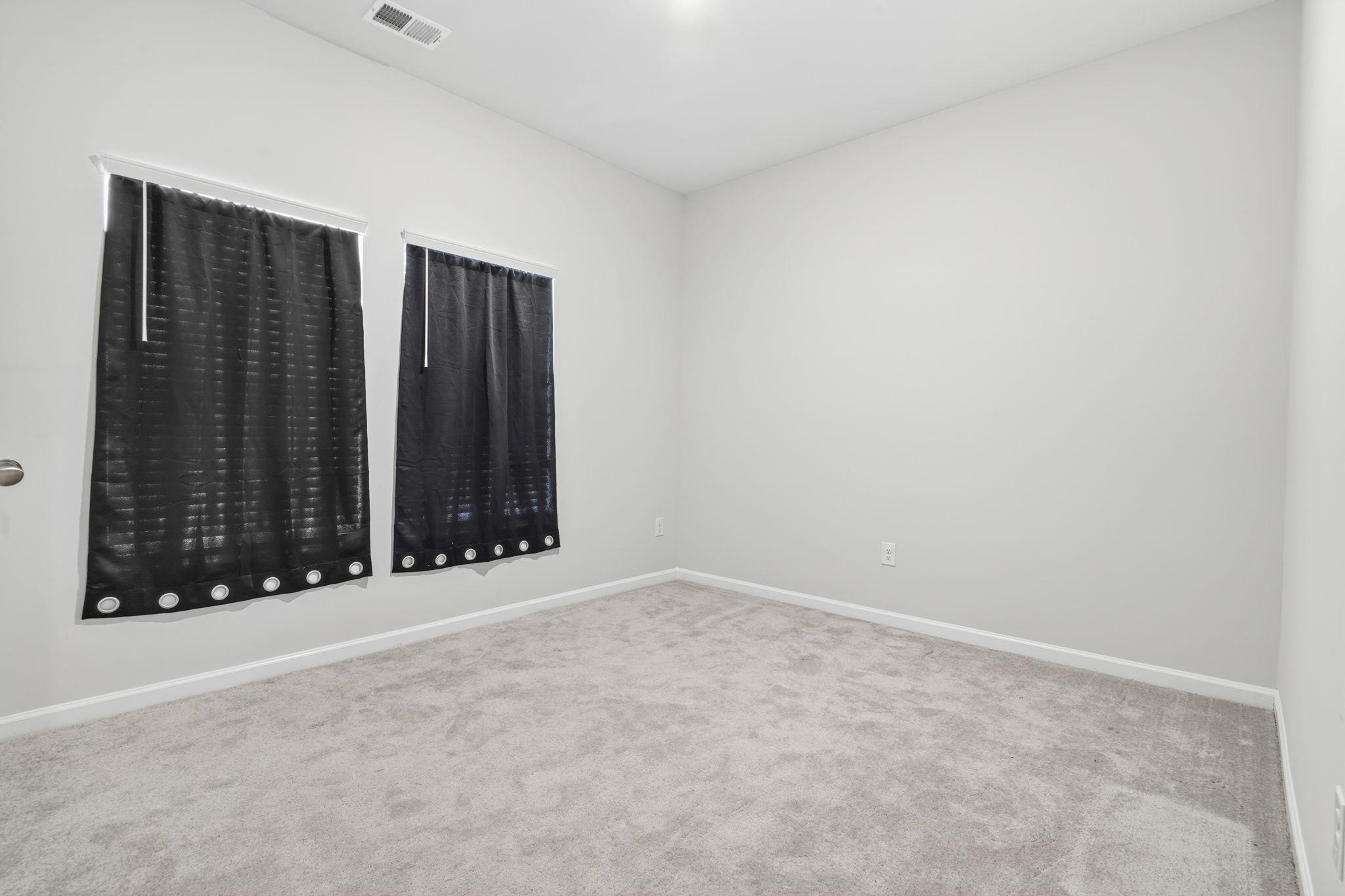2614011 | Photo 22
