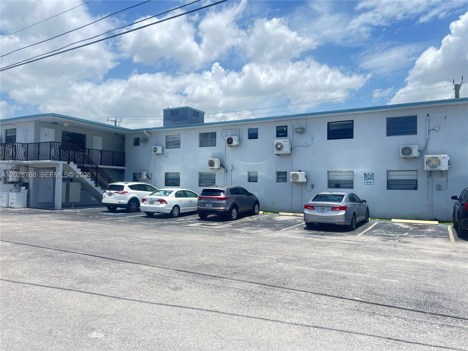 Ludlam Gardens Condo