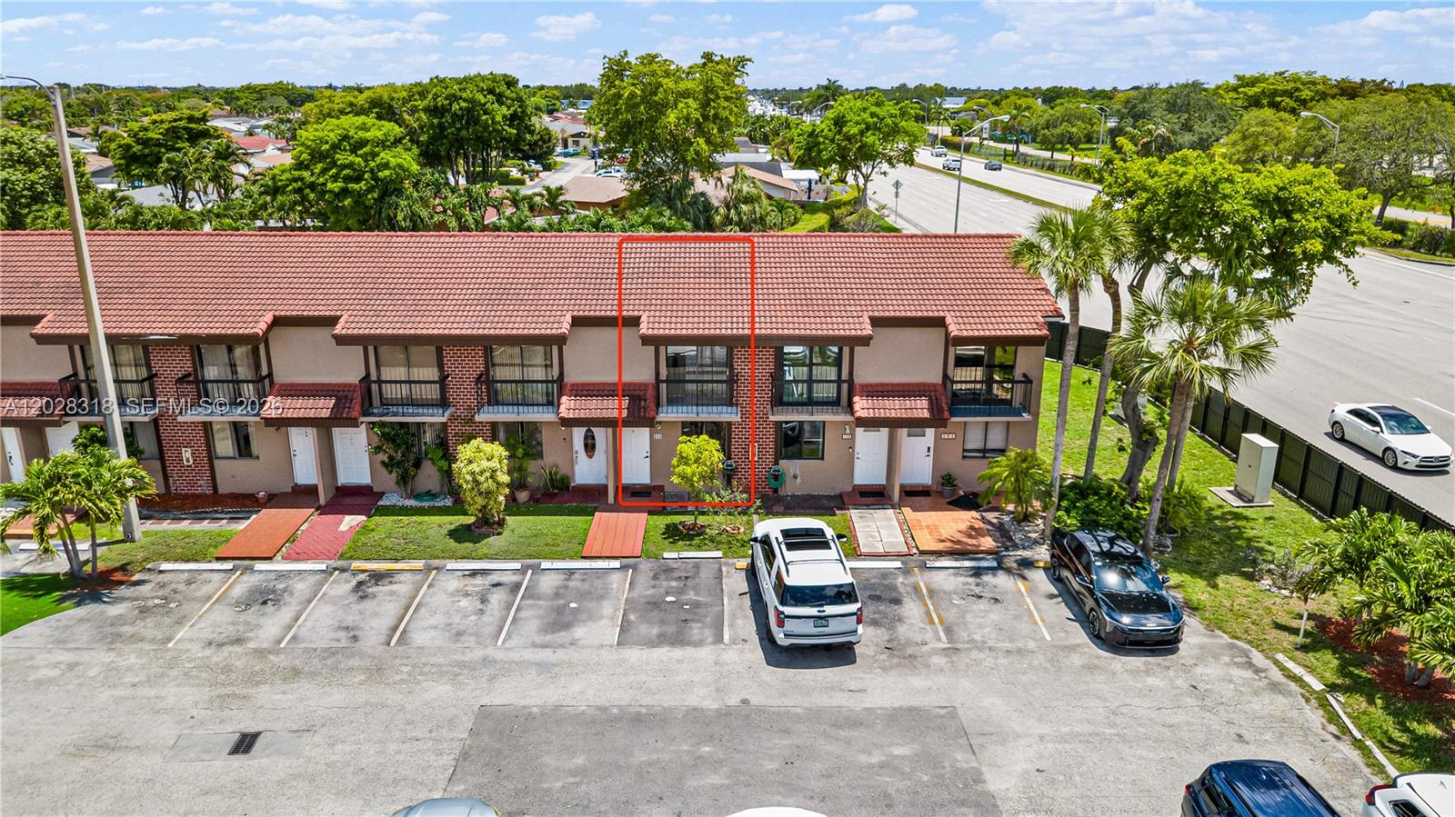 Villas University Square
