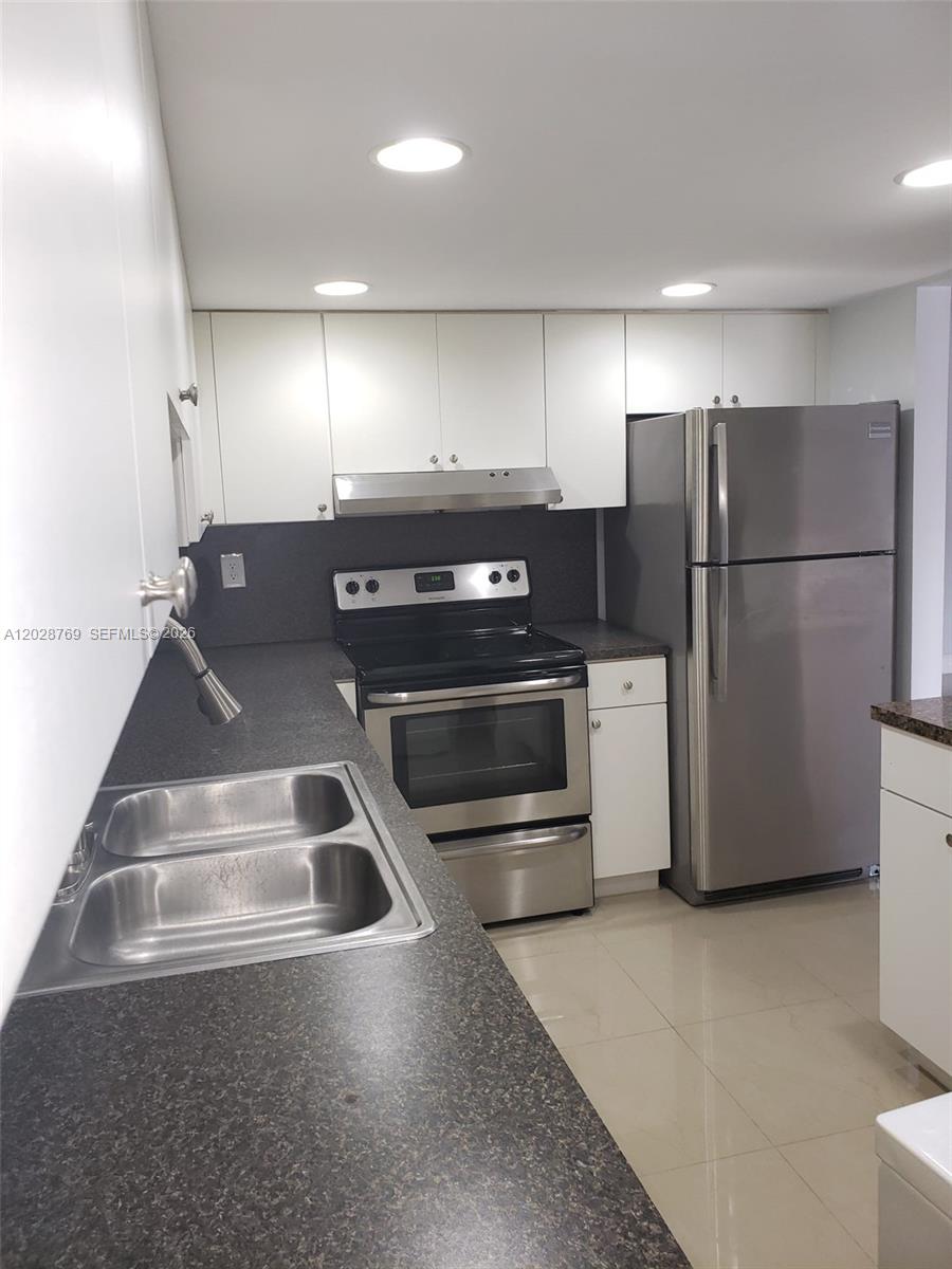 Miller Gardens Condo