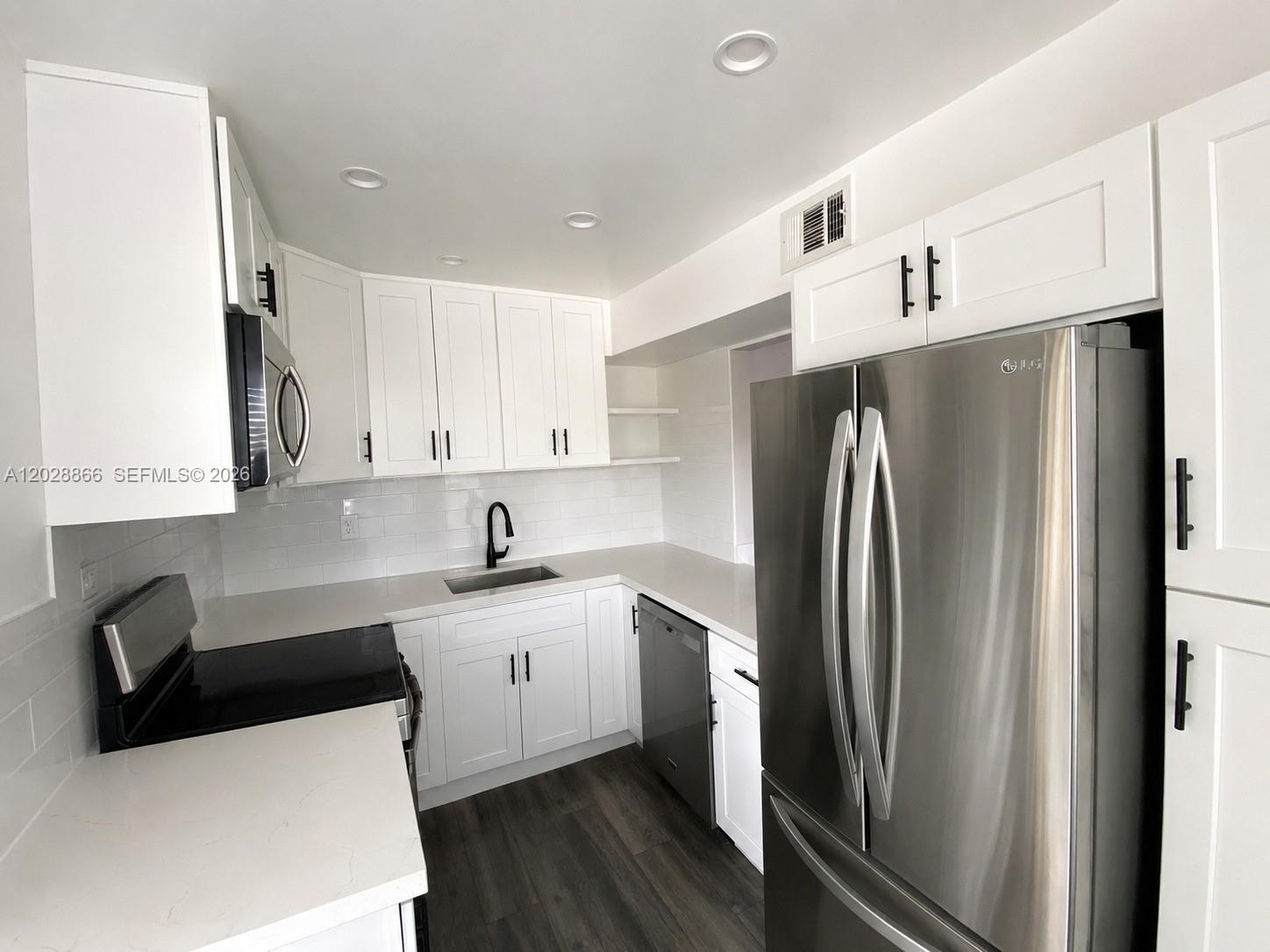 Property photo # 8