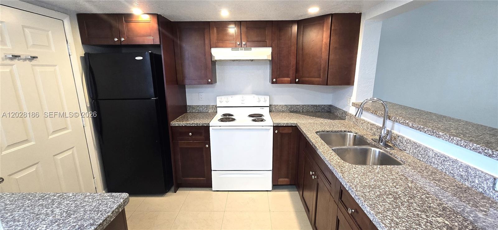 Property photo # 6