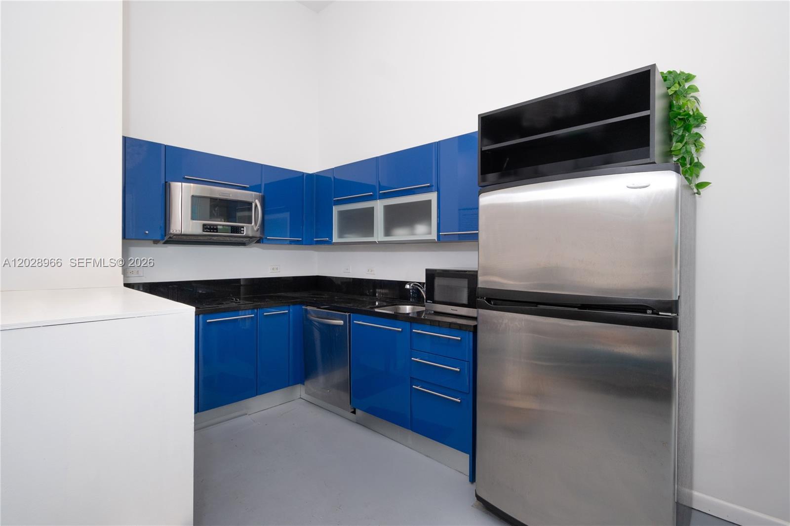 Property photo # 0