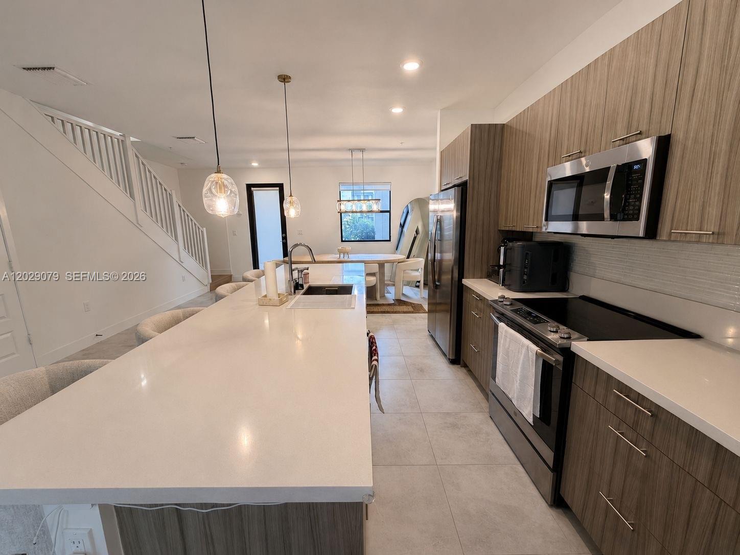 Property photo # 9