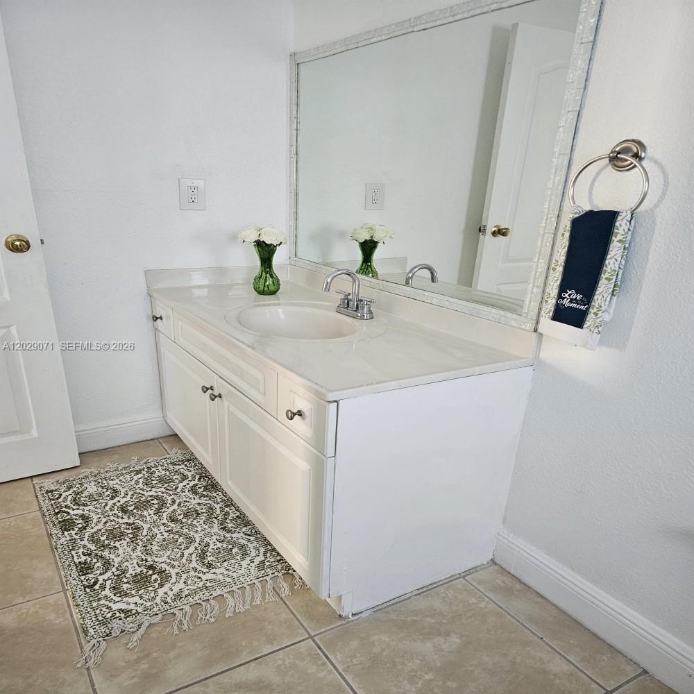 Property photo # 6