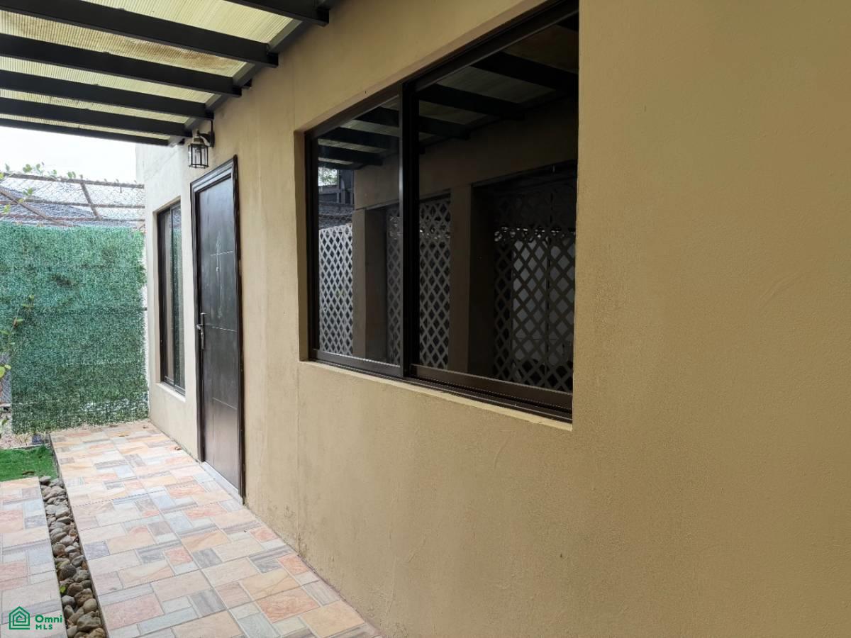 calle 114 , San Rafael, Escazu, San Jose